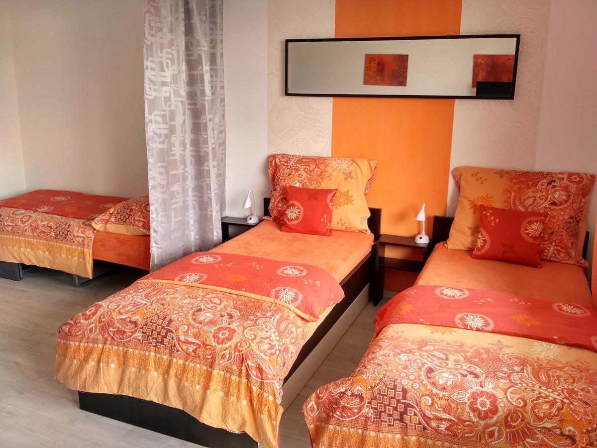 Apartments 4U Center + Free Parking ออลอโมตซ์ ภายนอก รูปภาพ